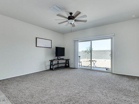 4th image of 30612 W Amelia Ave