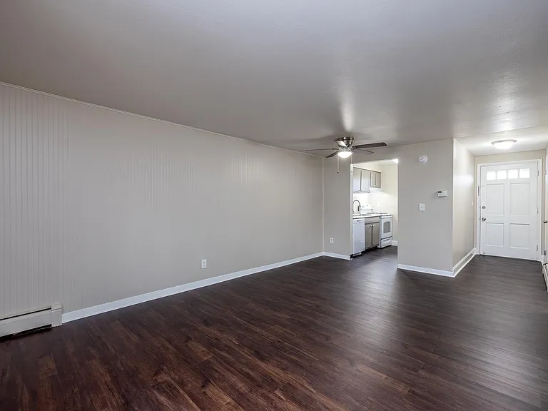 1 Gordon Pkwy — Photo 19