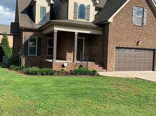 5215 Starnes Dr, Murfreesboro, TN 37128