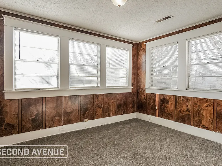 2908 Avenue I — Photo 19