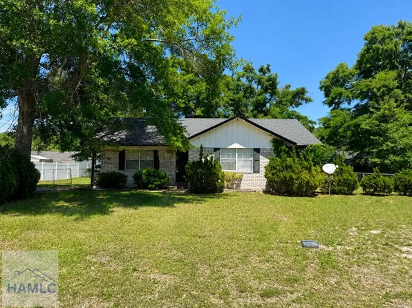 61 Kyle Ln, Hinesville, GA 31313