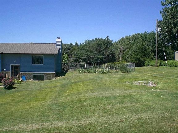 4th image of 3328 Northwood Dr