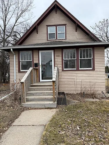 1001 4th St S Photo 1
