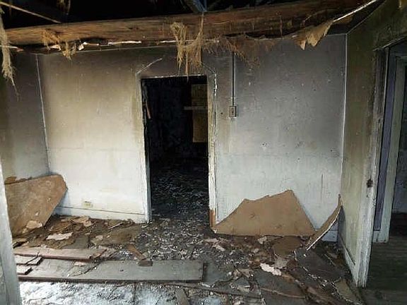 5th image of 4503 Frank St
