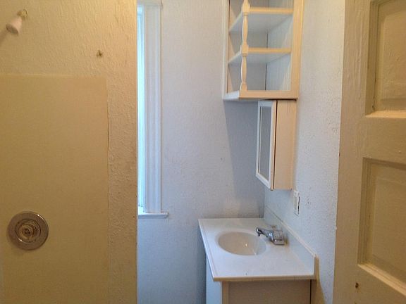 5th image of 550 Eiler St