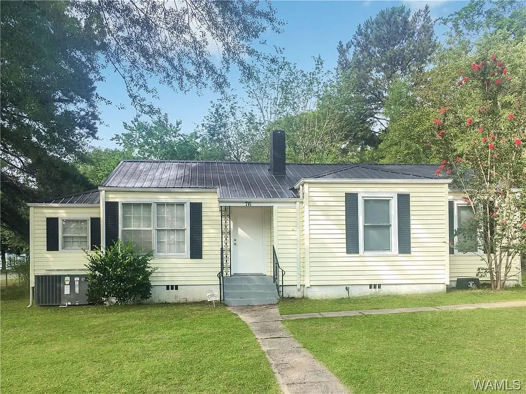 76 Springbrook photo 1