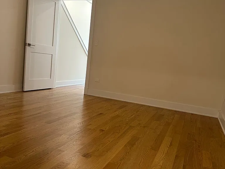 4405 N Artesian Ave #205 — Photo 22