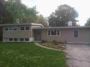 3 Exeter Rd, Poughkeepsie, NY 12603