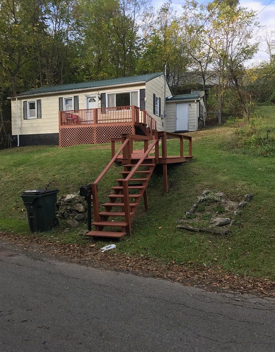 113 Quarry St, Beckley, WV 25801 Zillow