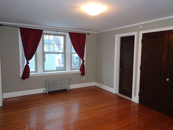 3rd image of 916 Delaware Ave APT 3D