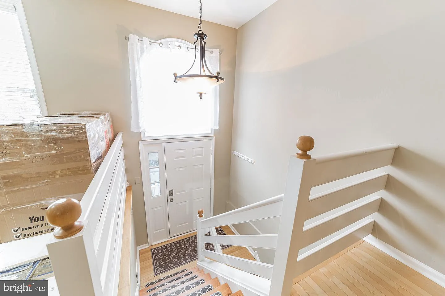 3 bed, 3.5 bath, 2416 sqft, $3,100 — Photo 4