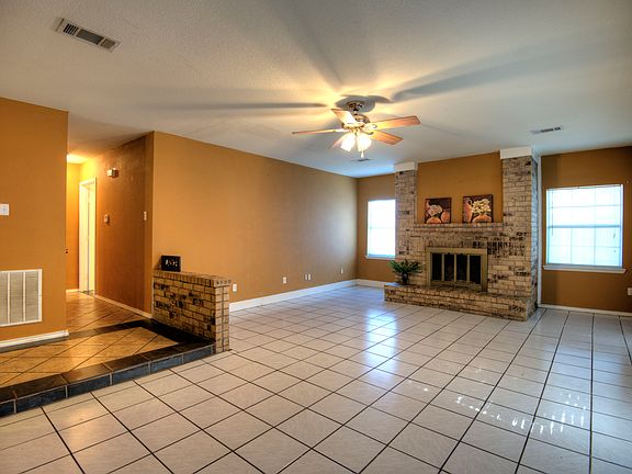 2nd image of 7111 Forestview Dr
