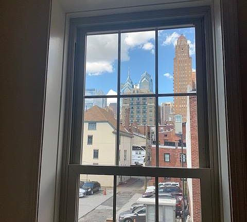 3rd image of 1516 Lombard St APT 2F
