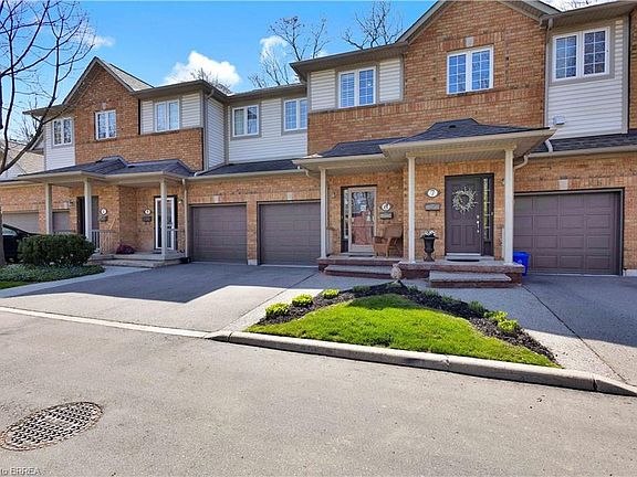 4th image of 120 Beddoe Dr #6