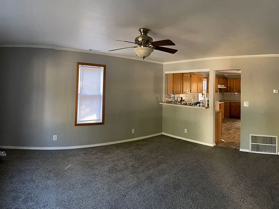 3rd image of 1003 S Emporia St