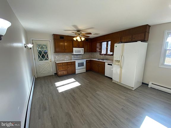 4th image of 14 Queen St