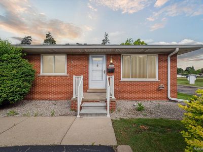 3307 Fort St, Trenton, MI, 48183