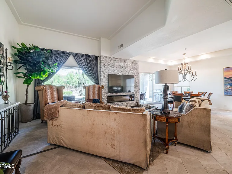 7020 E Mighty Saguaro Way — Photo 16