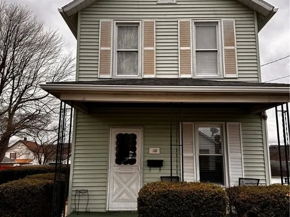 132 Wallace Ave, Leechburg, PA 15656