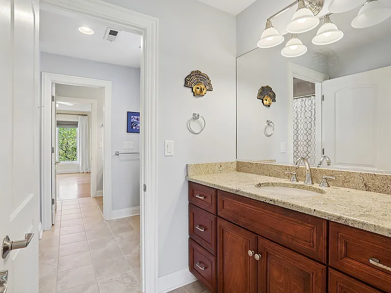 737 S Swain Ave — Photo 32