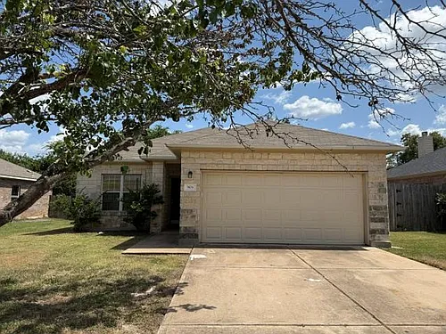 908 N Creek Blvd Photo 1