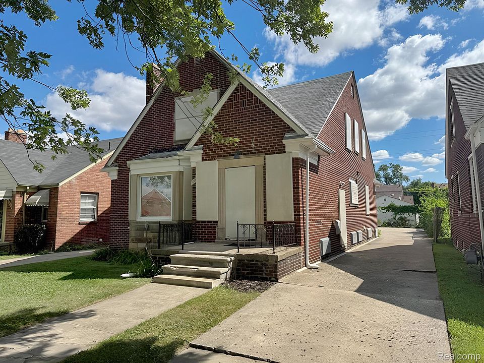 1st image of 18700 Whitcomb St