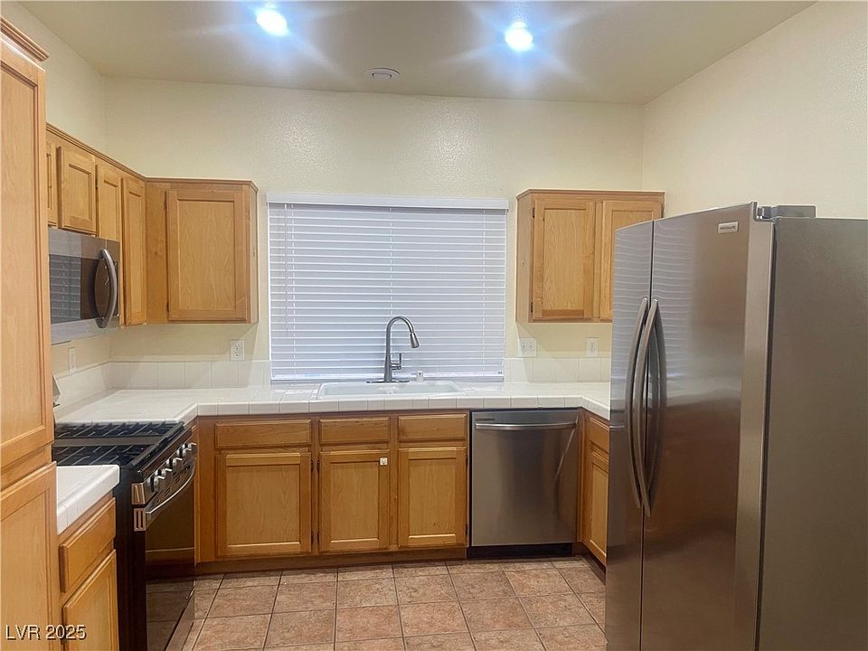 1st image of 9909 Camino Loma Verde Ave
