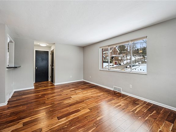 5th image of 3407 Brighton Rd