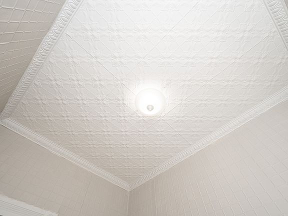 4th image of 120 Lyon St APT 3
