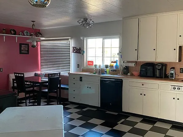 2958 Peach Ave, Clovis, CA 93612