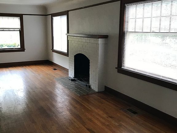 4th image of 3329 Northwest Ave