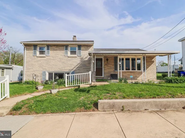 181 S Main St, Mount Wolf, PA 17347