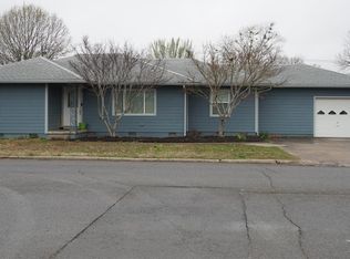 824 S Vann St, Pryor, OK 74361