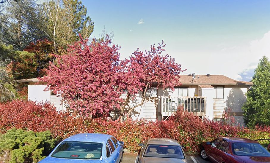 1st image of 424 NE Silverwood Pl #430