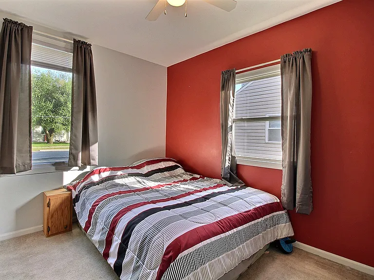 413 N Thomas St — Photo 6