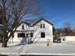 225 Knox St, Lowell, WI 53557