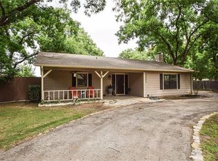 5004 Seminole Dr, Granbury, TX 76049