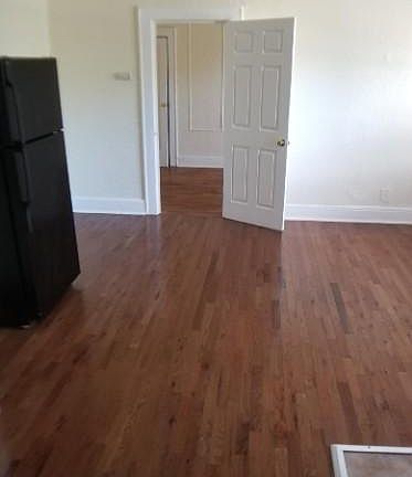 4th image of 147 S Munn Ave #211