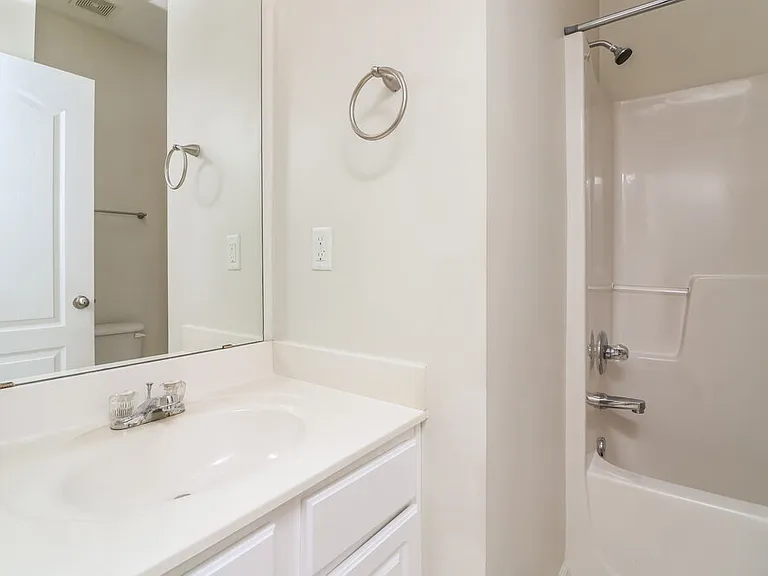 92 Majestic Dr — Photo 15