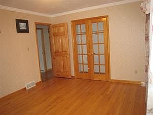 5th image of 3 Hearthstone Dr