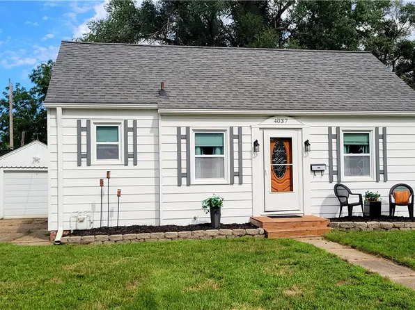4037 Cambridge St, Des Moines, IA 50313