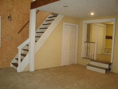 3rd image of 6586 Sleepy Hollow Pkwy