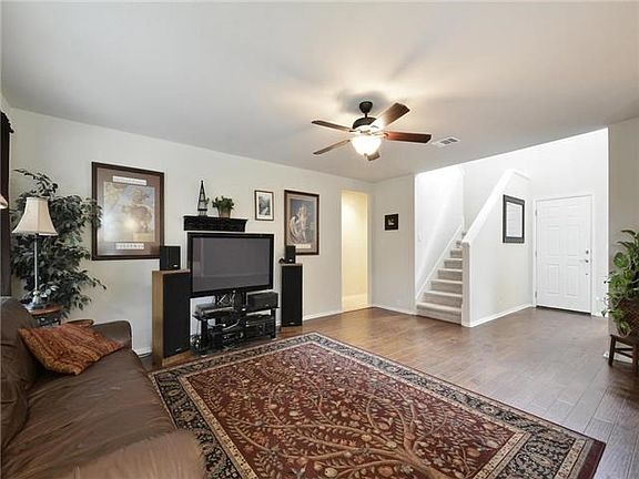 4th image of 717 Kingfisher Ln