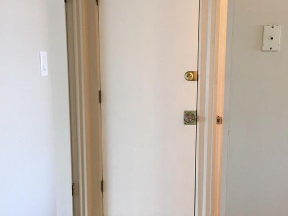 5th image of 3281 Jamieson Ave APT C