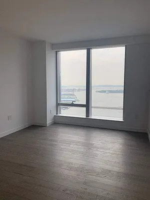 Rented by Lin Pan Realty Group LLC | media 20