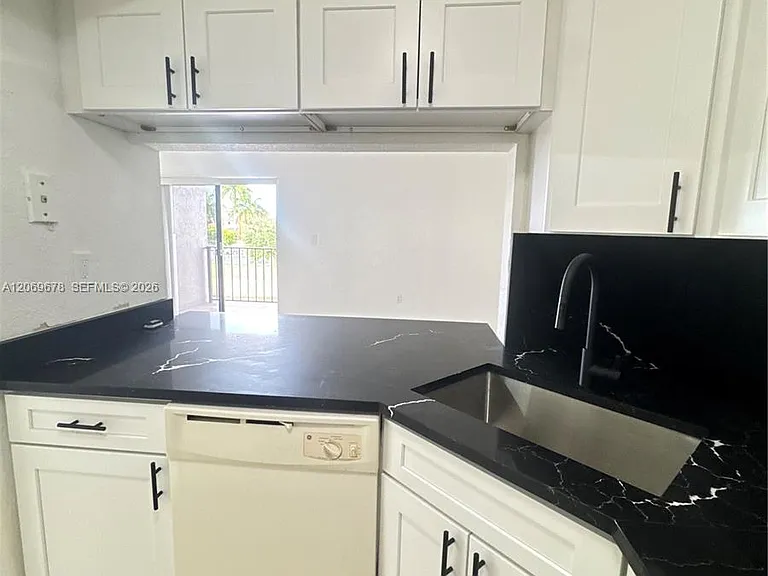 8500 NW 8th St #303 — Photo 5