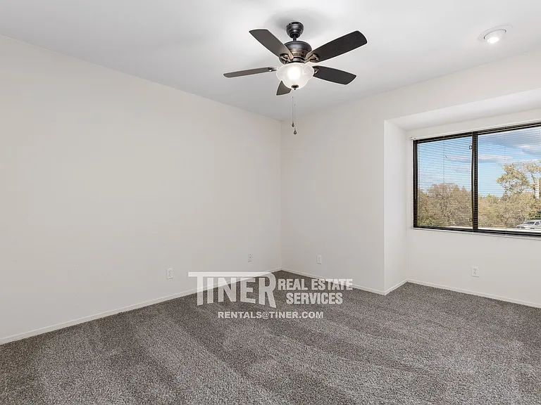 8708 Bluff Ln — Photo 14