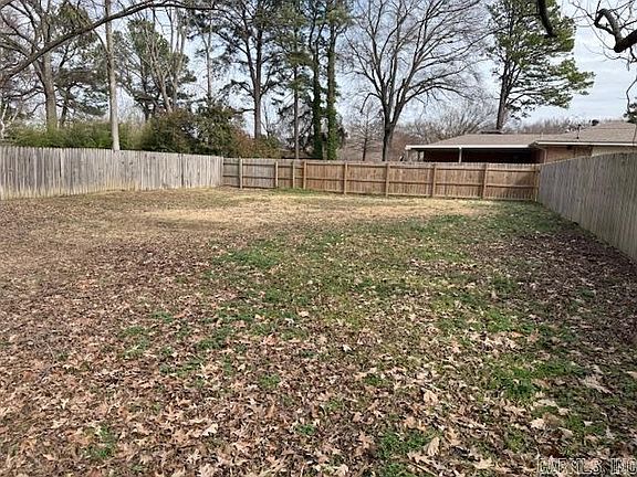 4th image of 558 Ingram St