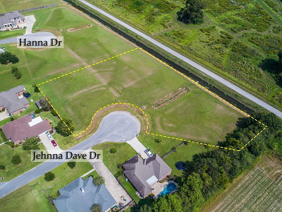 1st image of 303 Jehnna Dave Dr