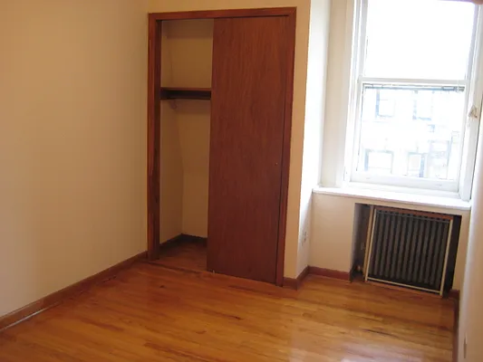 Rented by Magnone Real Estate | media 32